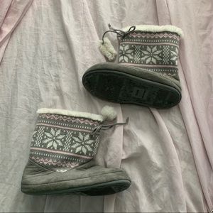 Girls Sherpa lined boots
